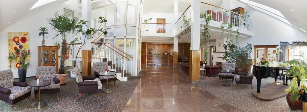Romantik Hotel Johanniter-Kreuz Uberlingen Dış mekan fotoğraf