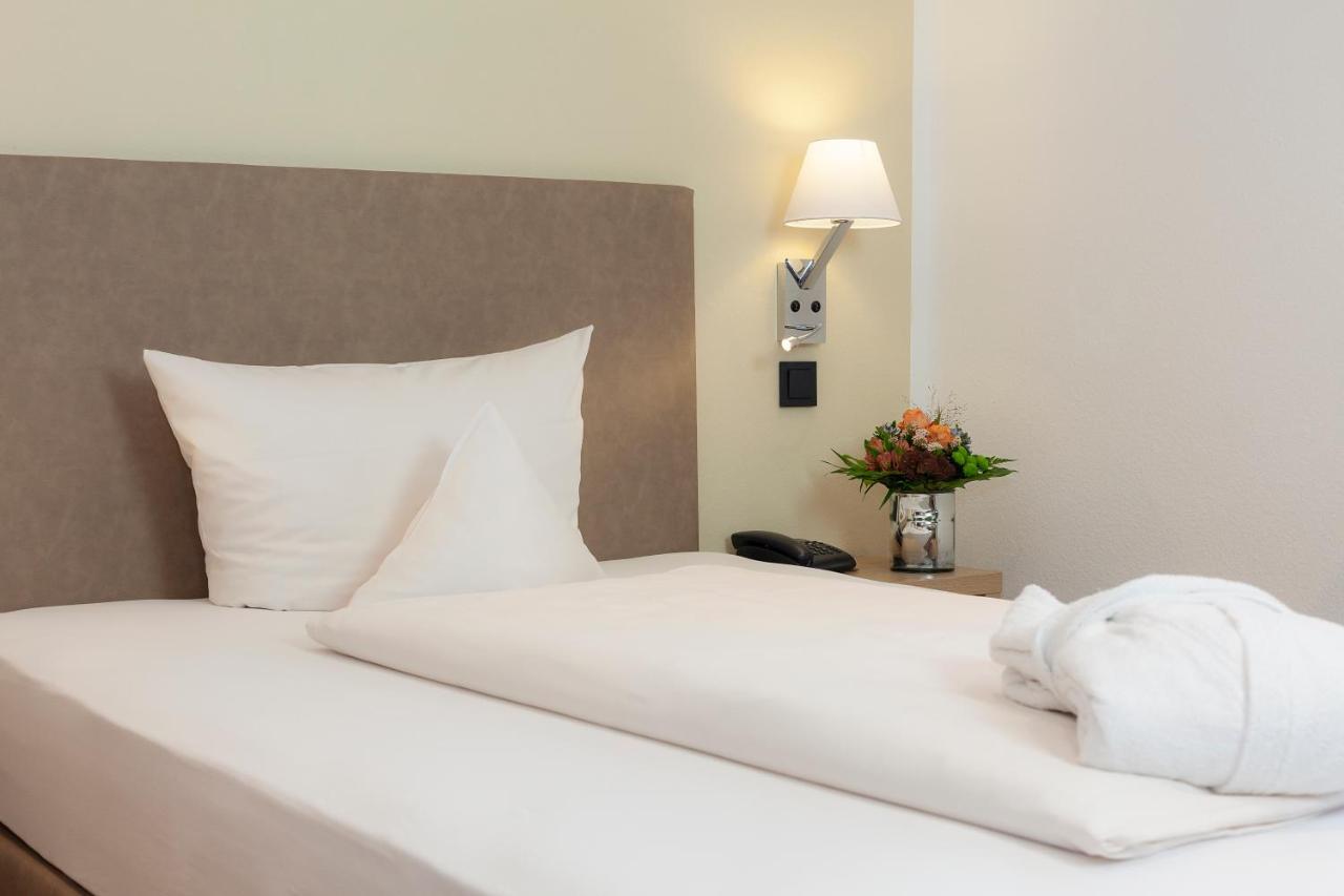 Romantik Hotel Johanniter-Kreuz Uberlingen Dış mekan fotoğraf