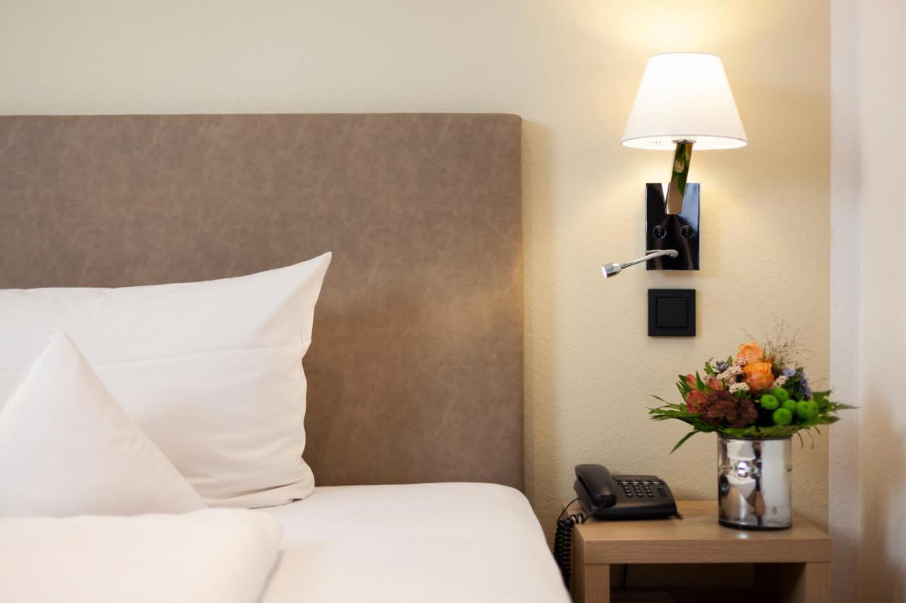 Romantik Hotel Johanniter-Kreuz Uberlingen Dış mekan fotoğraf