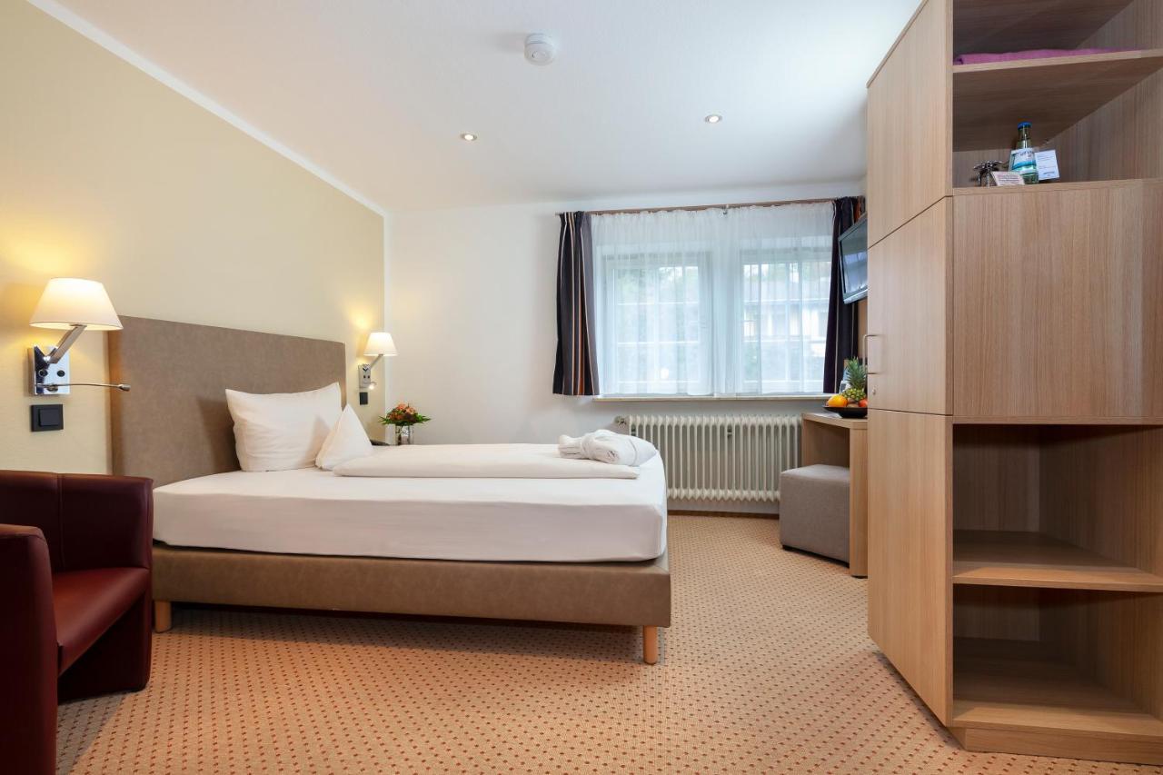 Romantik Hotel Johanniter-Kreuz Uberlingen Dış mekan fotoğraf